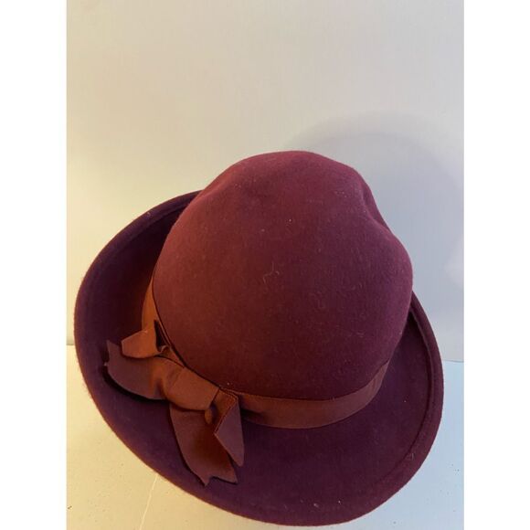 Biking Red 100 WoolOlsenboye Hat new - Picture 1 of 6